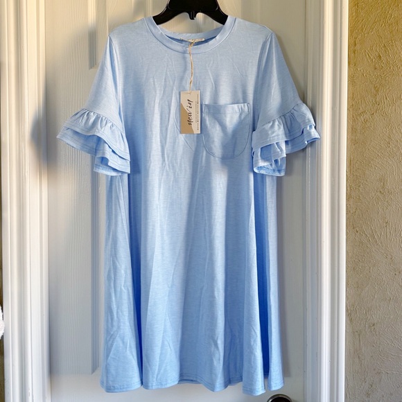 {New In} Ruffle Sleeve Dress - Picture 2 of 3